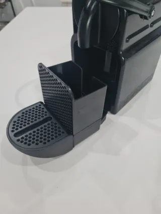 Cafetera Nespresso Negra