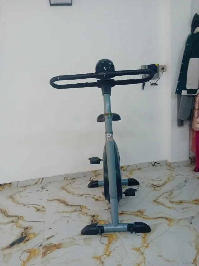 Bicicleta estática elíptica