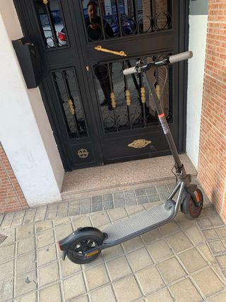 Patinete Eléctrico Ninebot Segway Casi Nuevo
