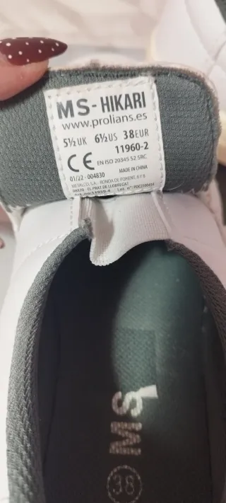 Zapatos de seguridad blancos