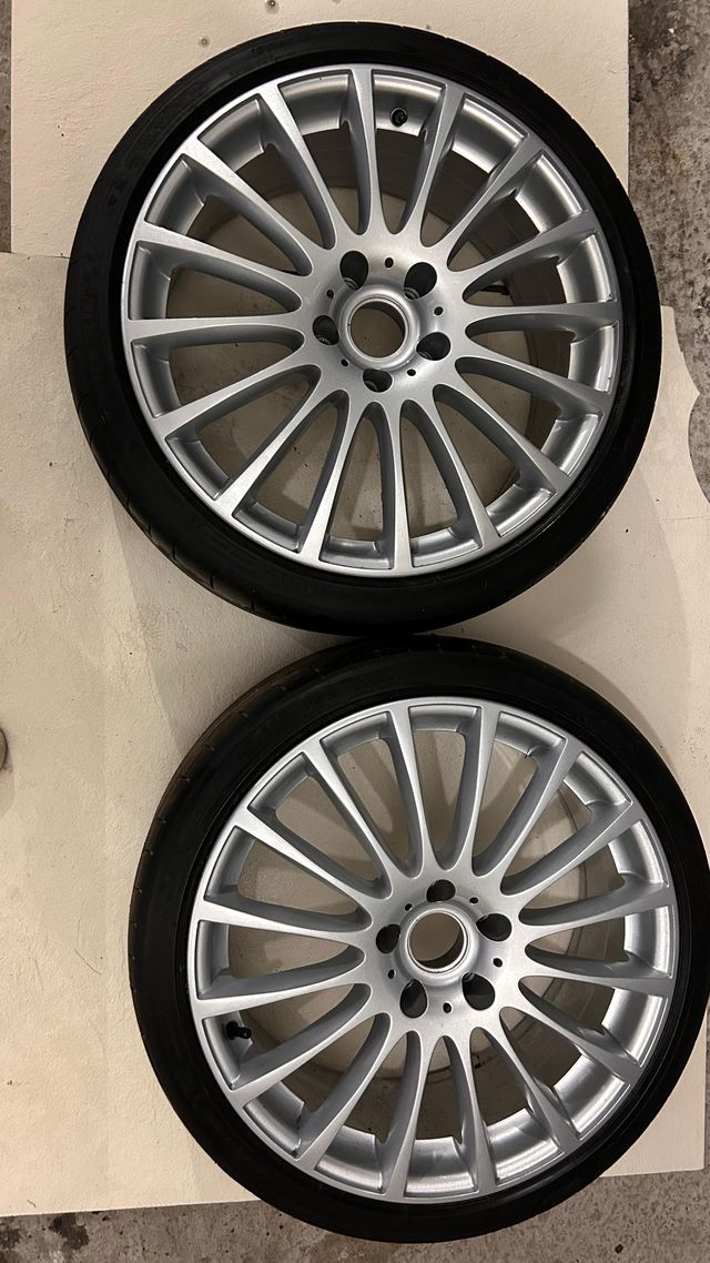 Llantas Team Dynamics con Neumáticos