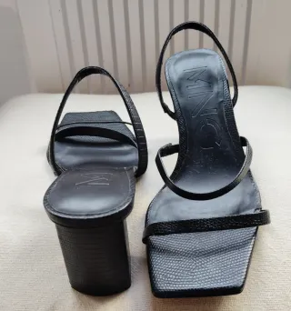 Sandalias tacón negras