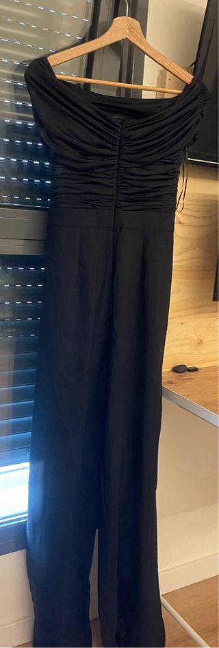 Mono largo fiesta negro SIN ESTRENAR!!!