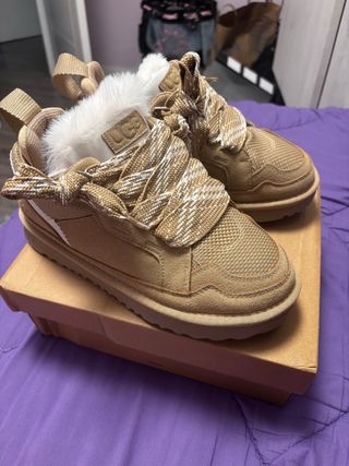 UGG Lowmel Botas