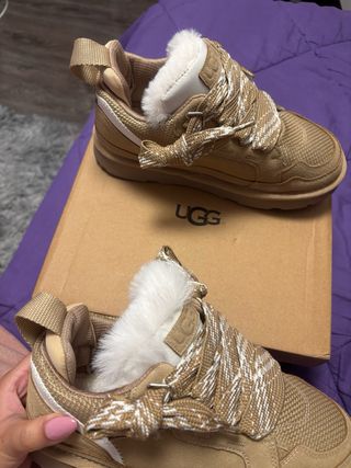 UGG Lowmel Botas