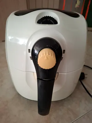 Freidora de aire blanca