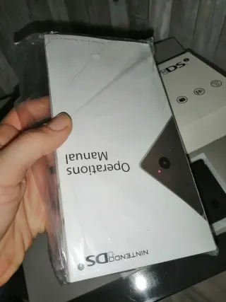 Nintendo DSi USA Completa Scatola + 2 giochi