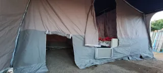 Remolque tienda en perfecto estado