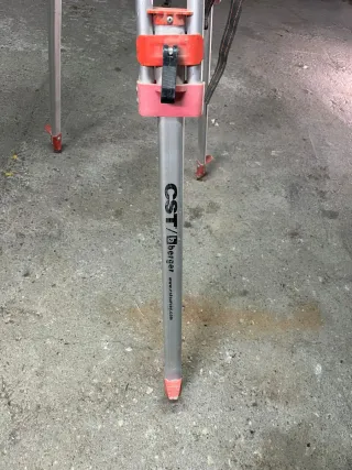Trípode Topografía CST Berger