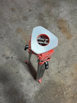 Trípode Topografía CST Berger