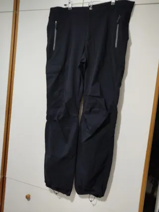 Pantaloncini da escursionismo