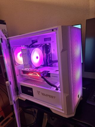 Pc gaming alta gama. RX 7800XT 16gb