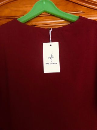 Blusa asimétrica encaje burdeos talla XL