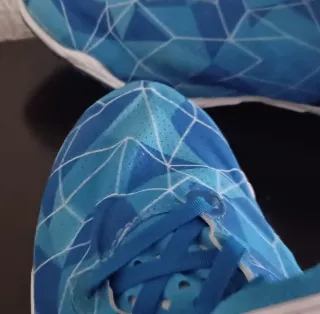 Zapatillas Brooks Azules Geométricas