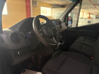 Mercedes-Benz Sprinter 2021