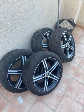 Llantas Mercedes 18