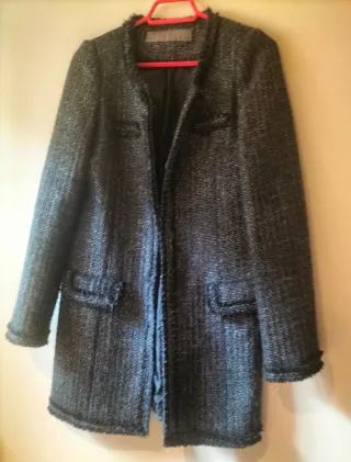 Chaqueta Zara Negra y Gris