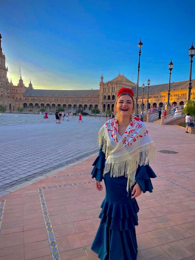 Vestido de flamenca y mantoncillo