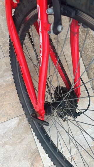 Bici WST Cosmo 6121 Roja y Negra