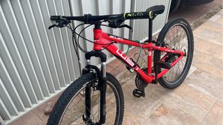 Bici WST Cosmo 6121 Roja y Negra