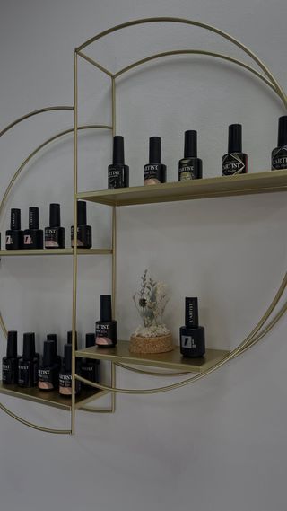 Traspaso de salón de manicura con licencia