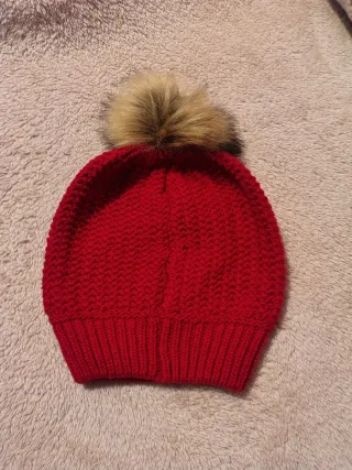 Moncler Cappello Rosso con Pompon