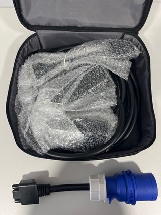 Cargador Tesla MC + adaptador Cetac