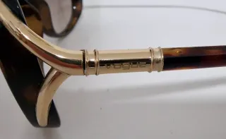 Gafas Vogue marrones y doradas, auténticas.