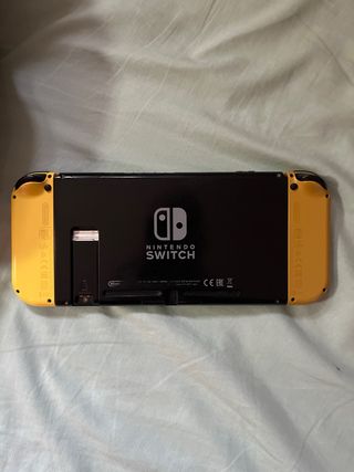 Nintendo Switch Amarillo