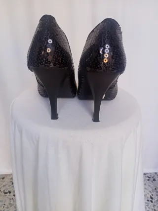 Zapatos de tacón Blue Box negros talla 41