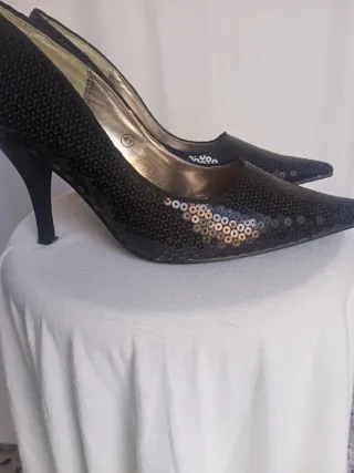 Zapatos de tacón Blue Box negros talla 41