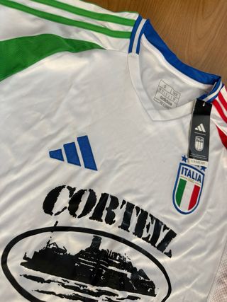 Camiseta Italia x Corteiz Adidas Talla M