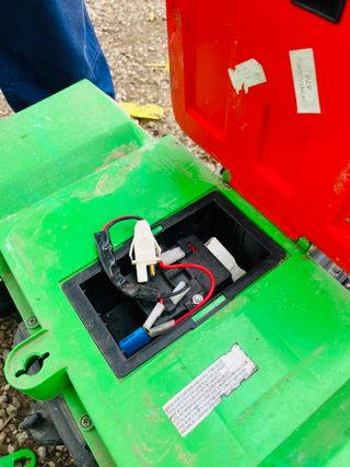 Lote 3 Vehículos Eléctricos Infantiles