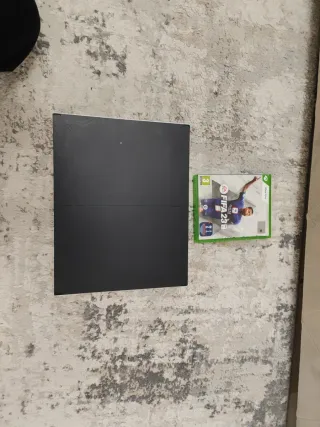 Xbox One S + FIFA 23 + Giochi Digitali