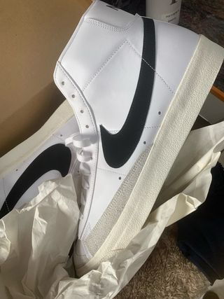 Botas deportivas Nike Hombre Blancas y Negras