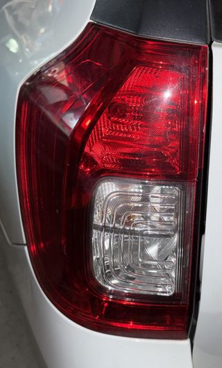 PILOTO TRASERO IZQUIERDO DACIA LOGAN MCV II 1.5