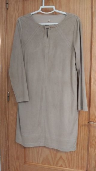 Vestido antelina beige manga larga