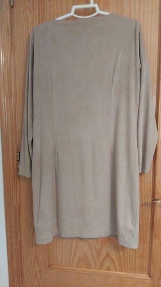 Vestido antelina beige manga larga