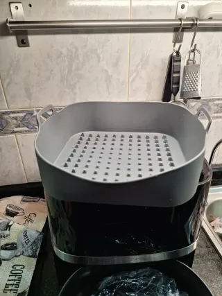 Freidora de aire Cecotec - Poco uso( 1700w ).