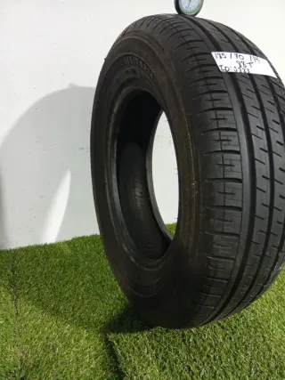 185 70 14 88T DUNLOP SP30