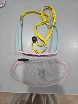 Occhiali da sole rosa per bambini