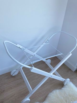 Moisés Zara Home mimbre y blanco