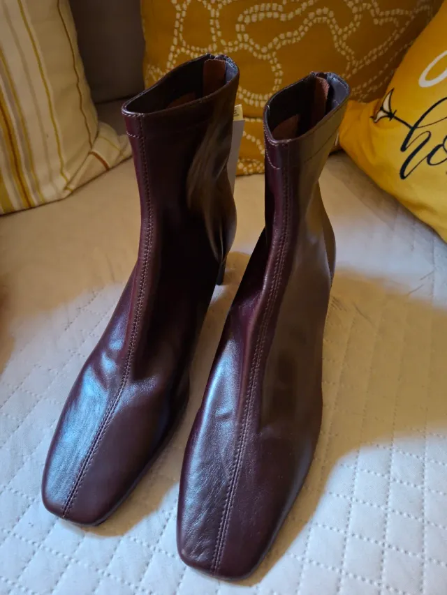 Botines de piel tacón marrón