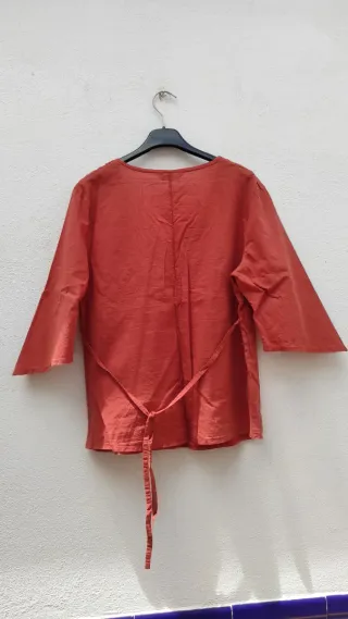 Blusa color teja
