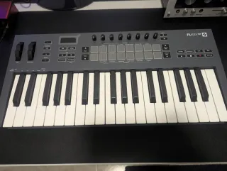 Novation FL Key 37 Teclado MIDI