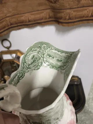 Jarra inglesa antigua