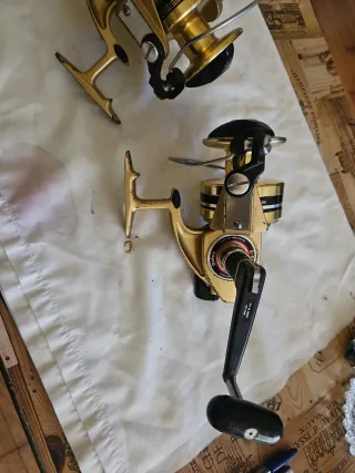 Pareja de carretes Daiwa GS9