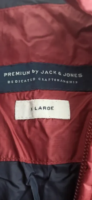 Plumífero acolchado rojo