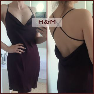 Vestido corto con espalda al aire. De H&M. Nuevo s