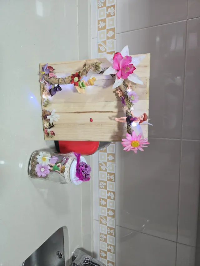 Cuadro y Tarro Decorativo con Figuras de Disney